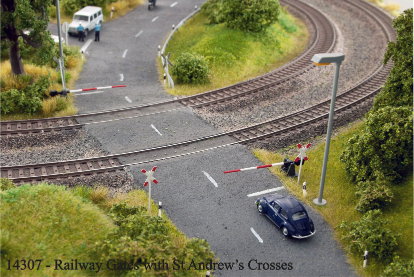 14307-Railway Gates with St Andrew’s Crosses